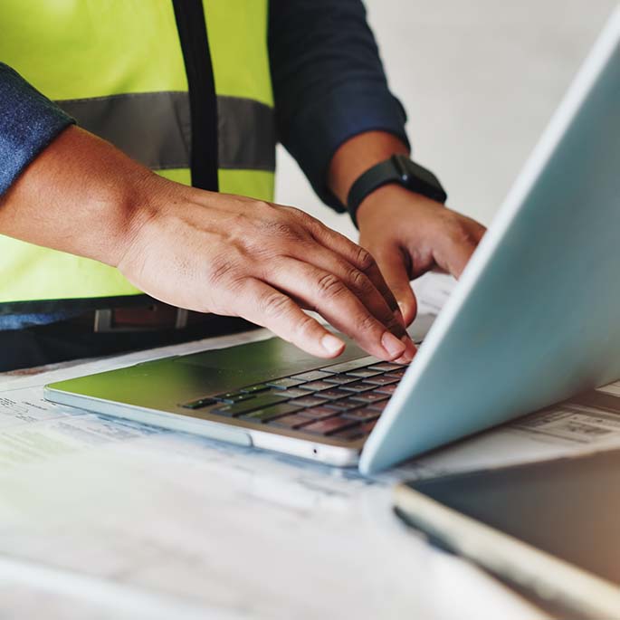 Online vs Face-to-face Training Online vs Face-to-face Training